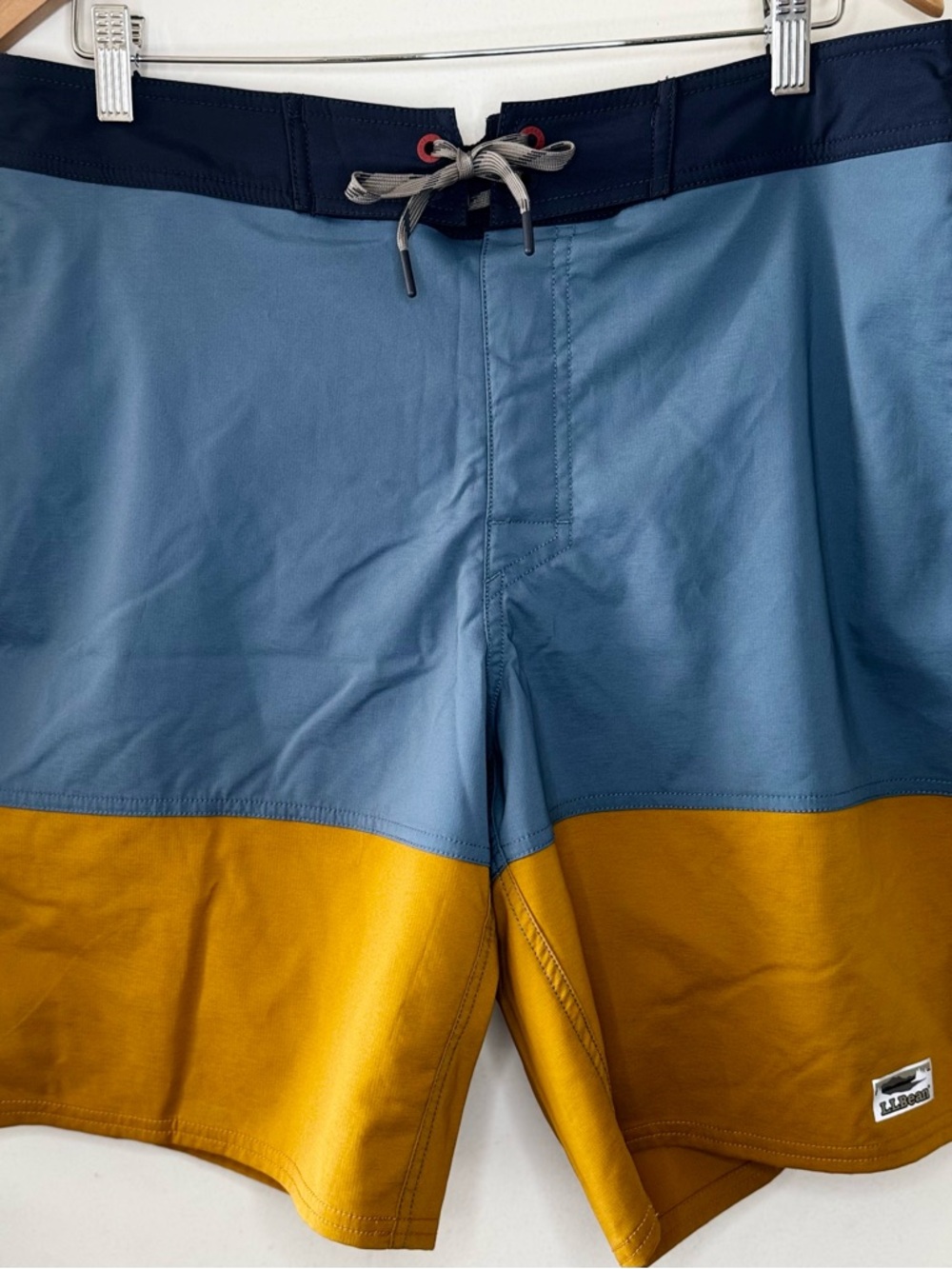 LL Bean Board Shorts Style Swim Trunks Mens X Large Color Block Preppy Beach EUC